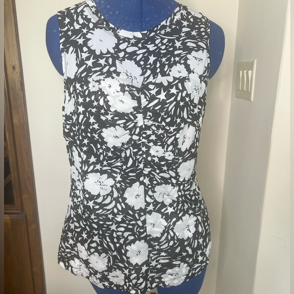 CAbi Black and White Fitted Sleeveless Tank Top